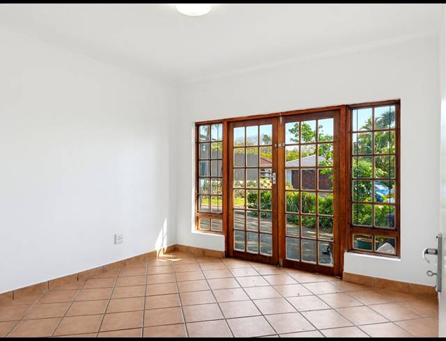 3 BEDROOM FREEHOLD FOR SALE IN BALLITO CENTRAL